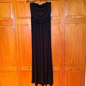 NWT Active USA Strapless Black Maxi Dress with Pockets Size Large Fits Smaller